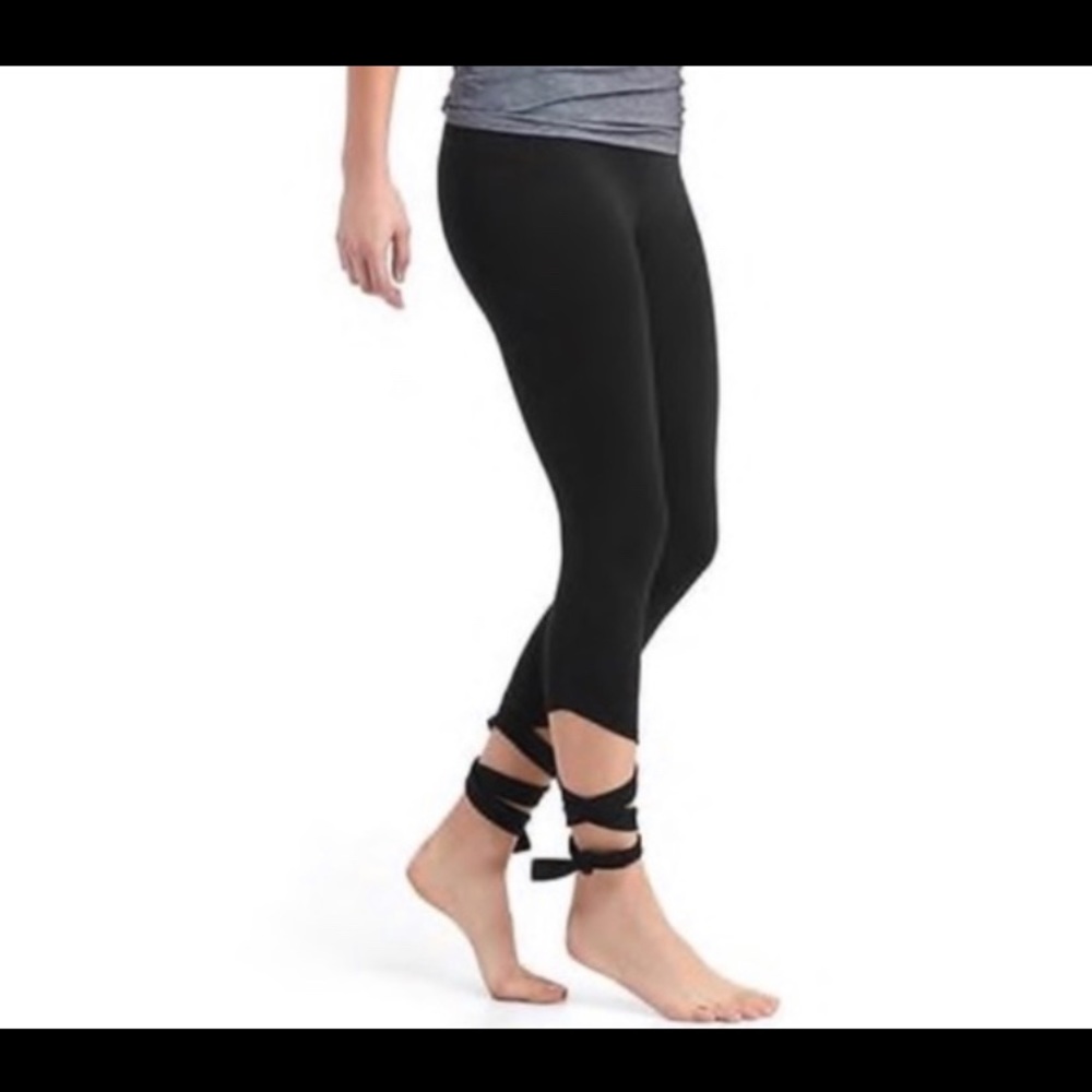 Yoga/barre pants with ties
